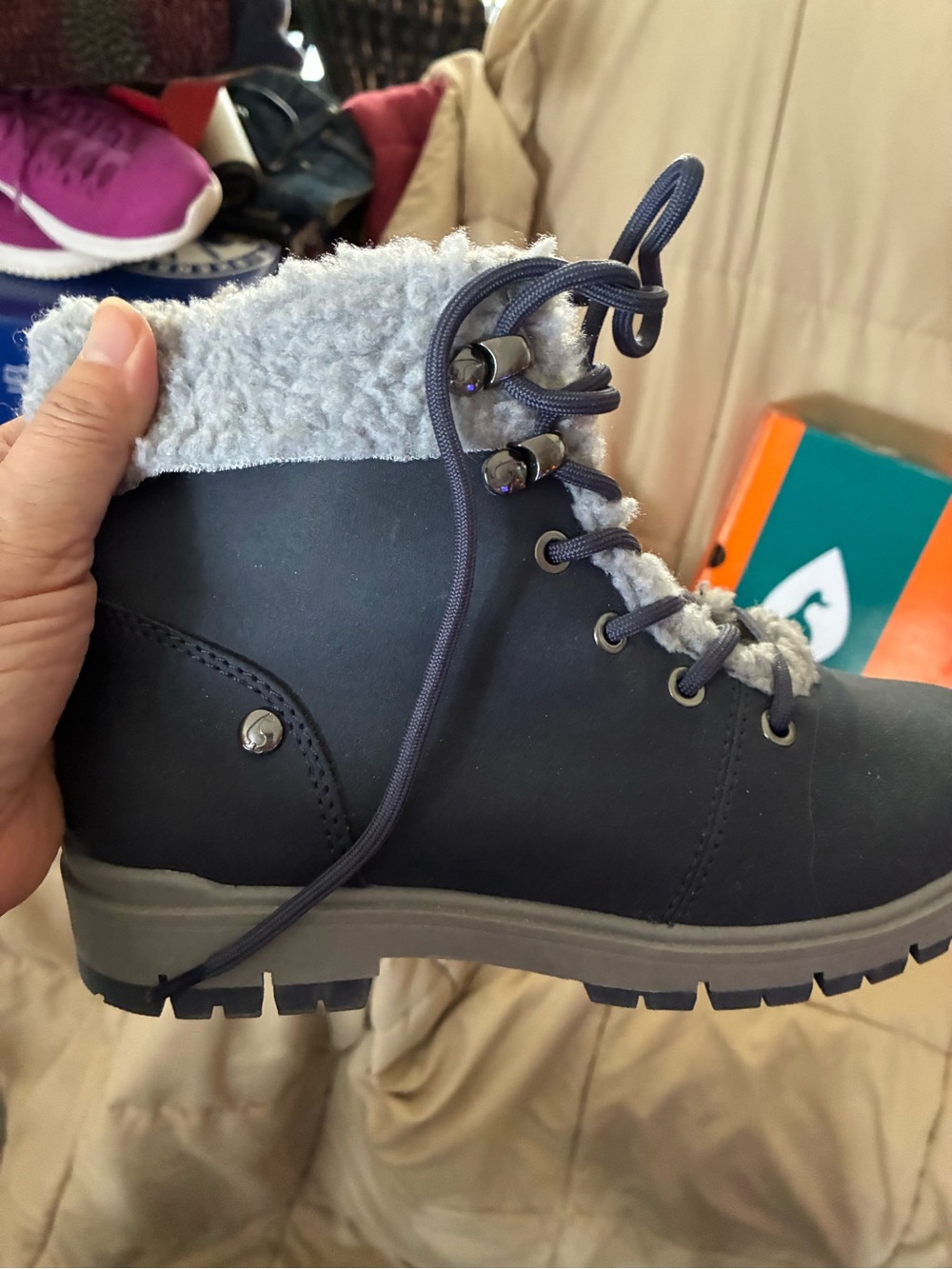Sporto Gray and Navy Faux-Shearling Lace-Up Ankle Winter Boots Size 7
